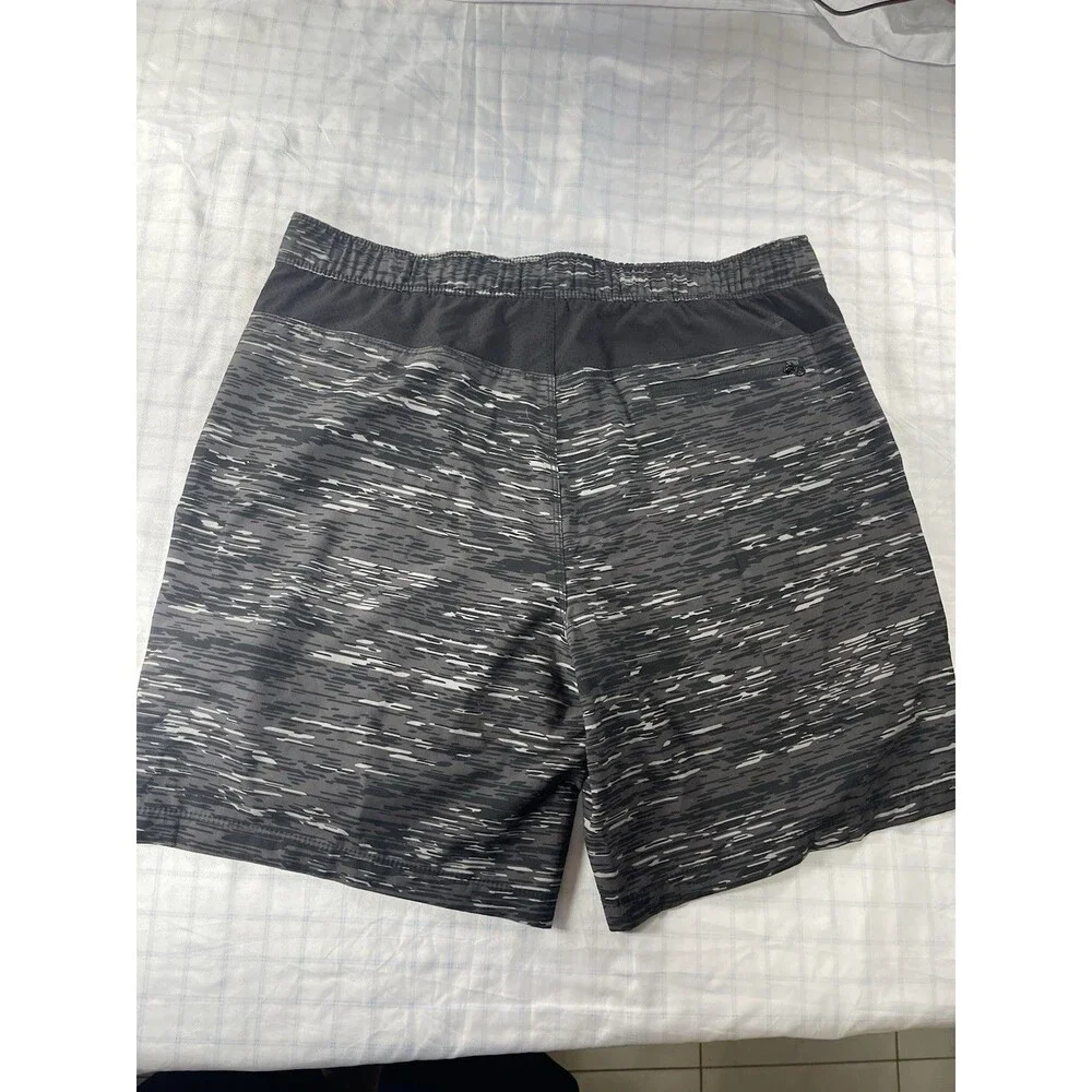 Speedo Men’s Performance Swim Trunks / Board Shorts - Size XL